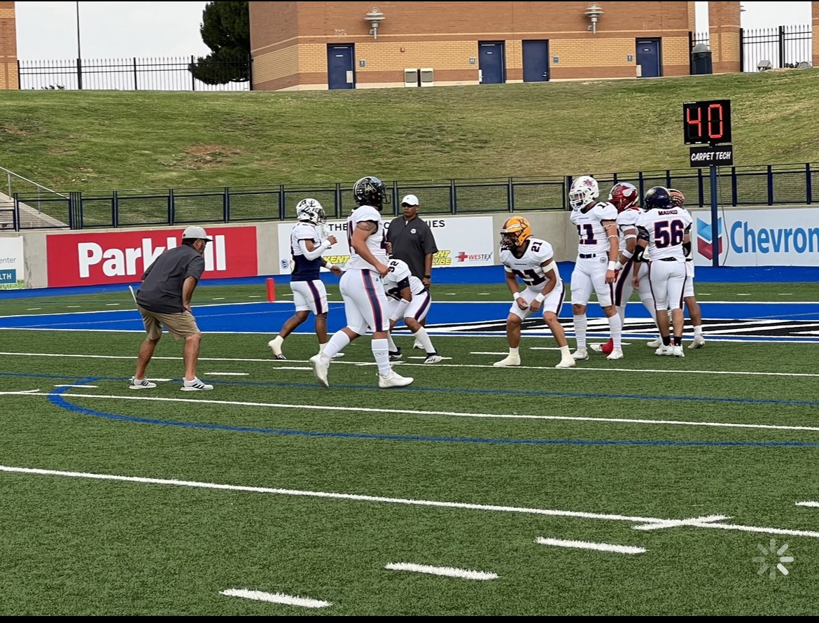 s_franco5's tweet photo. The @PermianBasinFCA football all star game unis! 💧 💧 🔥 🔥. Really great event put on for our West Texas Athletes. Once again, thankful for the opportunity to be a part of it. @BSNSPORTS_TX @WestTexKid @rook57591981 @MarcusG_WTX @TalorNunez https://t.co/xLcdLNFoZU