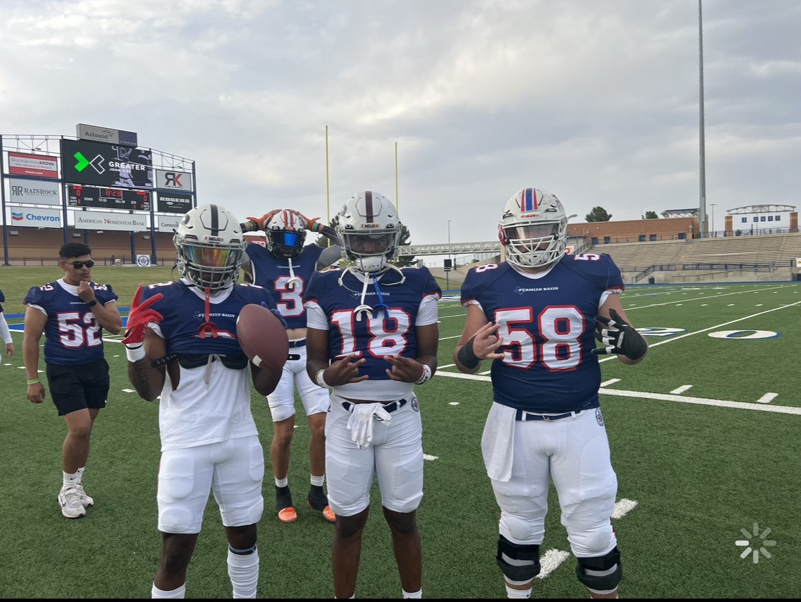 s_franco5's tweet photo. The @PermianBasinFCA football all star game unis! 💧 💧 🔥 🔥. Really great event put on for our West Texas Athletes. Once again, thankful for the opportunity to be a part of it. @BSNSPORTS_TX @WestTexKid @rook57591981 @MarcusG_WTX @TalorNunez https://t.co/xLcdLNFoZU