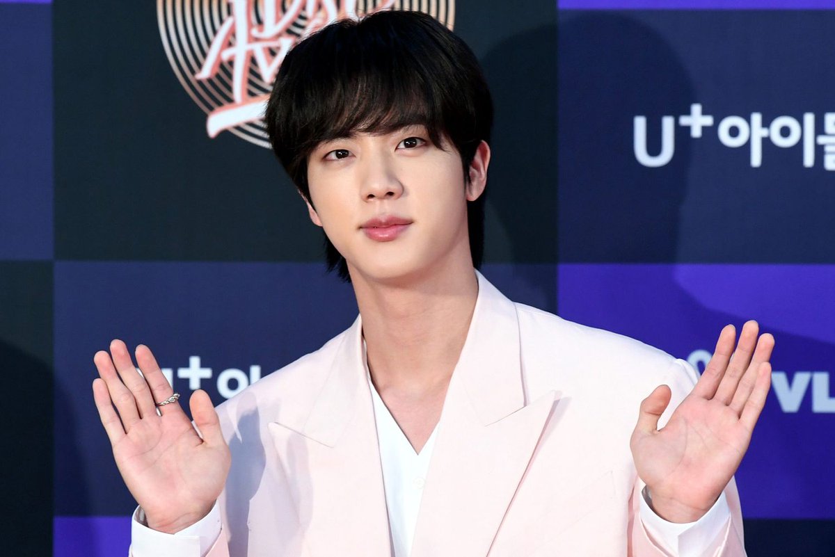 hourjinnie's tweet photo. 🚨MASS VOTING ALERT

We need to VOTE HARDER to get back the #1 for Jin‼️

Prioritize voting on the site: https://t.co/uO7RlLeKaO

Drop voting screenshots of vote and tags below:    

I vote #Jin from #BTS for #TOP100KPOPVOCALISTS
@TOP100KPOP https://t.co/DmqsH0vu7A