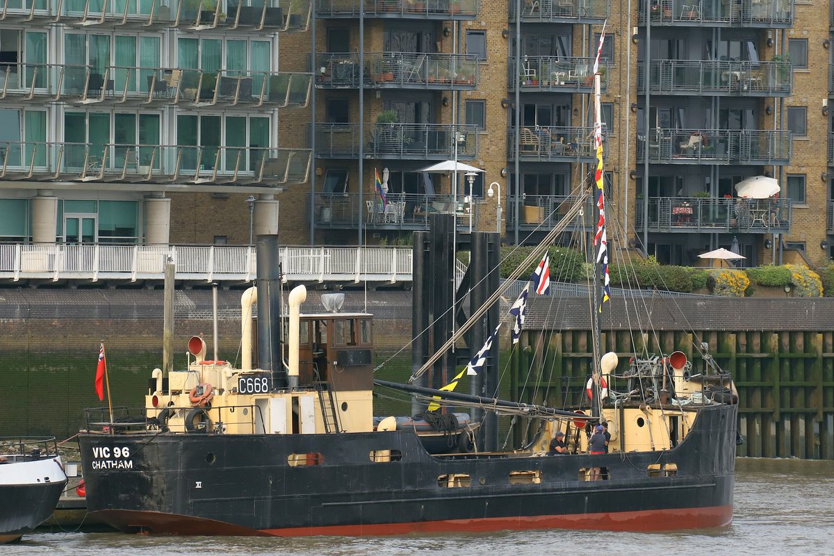 VIC 96 is open for visitors on Sunday 18-Jun-2023 at Hermitage Moorings in Wapping as part of their open weekend. MorePics and VirtualTours: bryan-jones.com/vic-96-visits-… #thames #vic96 #steam #preserved @Tidal_Thames95 #ship