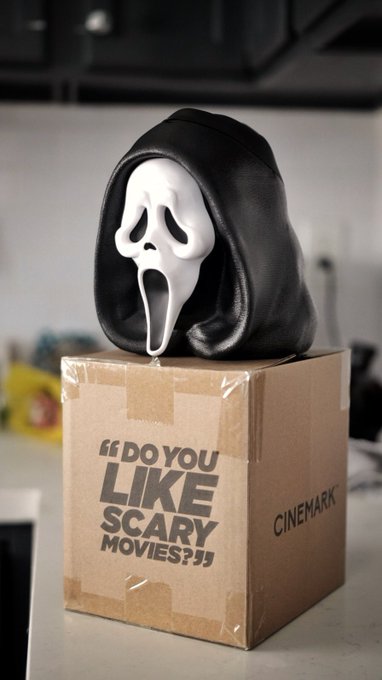 It arrived finally, 6 months later lol!! https://t.co/ulJMG6MFBV<a href="/tag/twitchcon"class="tags"><span>#twitchcon</span></a>