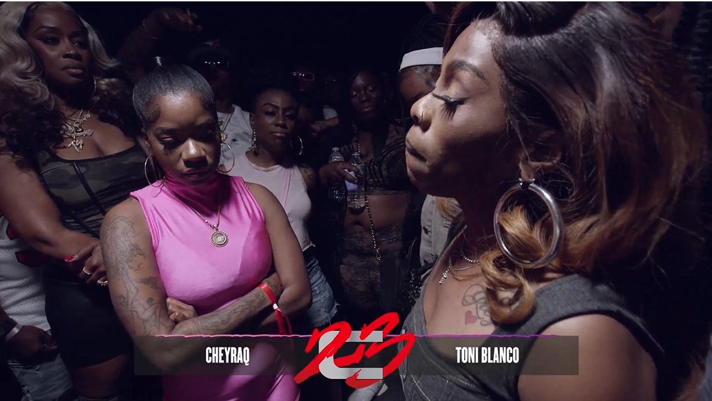 thesaucebre's tweet image. Fire battle I have to watch it over to call.  A lot of gas in the building LOL!!  #chrome23 #TheGrudgeCard 
Meanwhile this bytch chasing Dot like Pac Man--Chey🔥🔥🔥#barsmatter