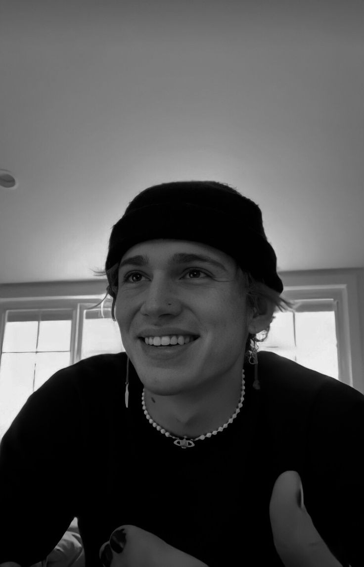 ＮＡＴＨＡＮ. tweet media