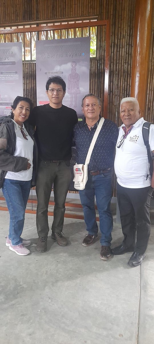 RedesLiteraria's tweet photo. Participando del X Coloquio Internacional de Literaturas Amazónicas. https://t.co/hs3WiSnkMu