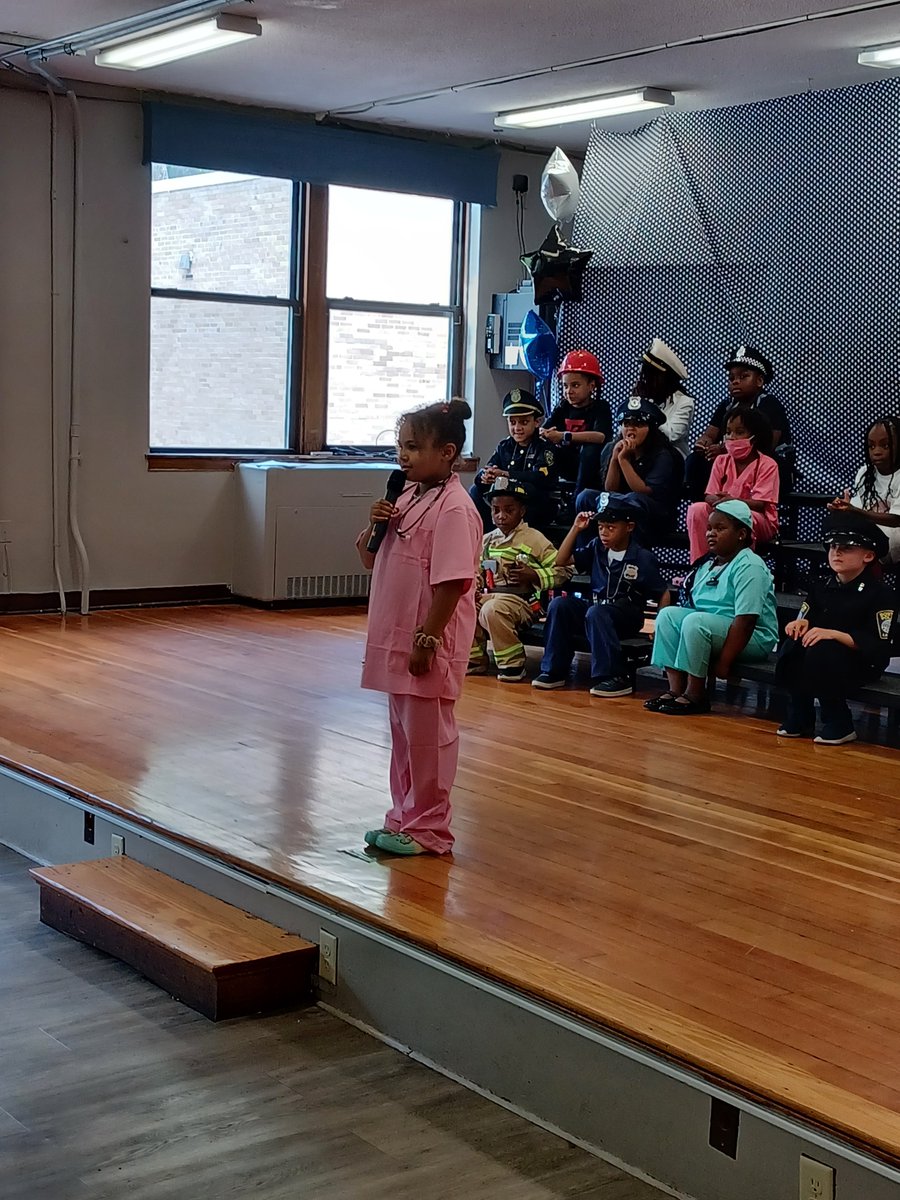 SMHschoolMilton's tweet photo. Grade One students presented their Community Helper projects to their parents by sharing one fact about the community helper that they researched, and then the students entertained the crowd with a few special songs. @bostoncathsupt @csoboston @csfboston #BostonCatholicSchools https://t.co/t0zeNl4PKc