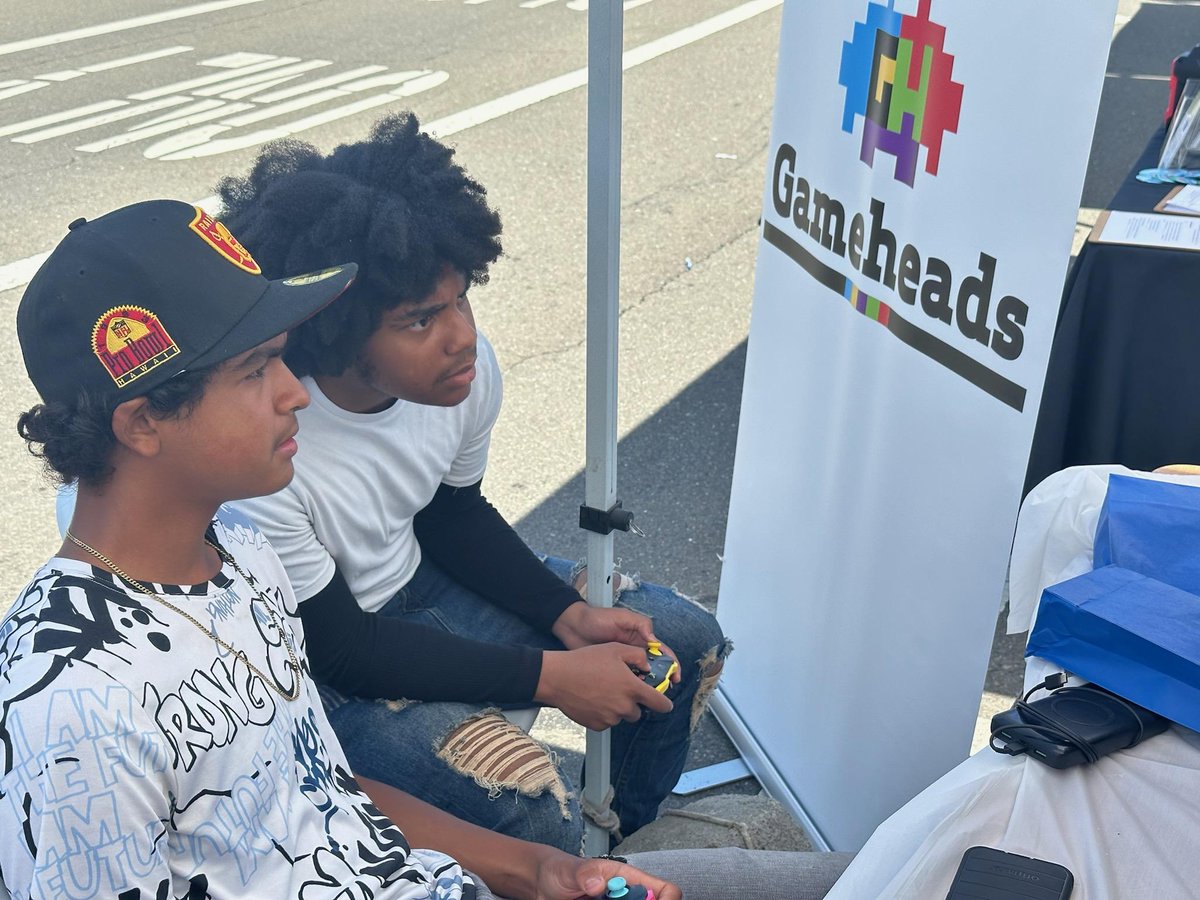 Gameheads tweet media