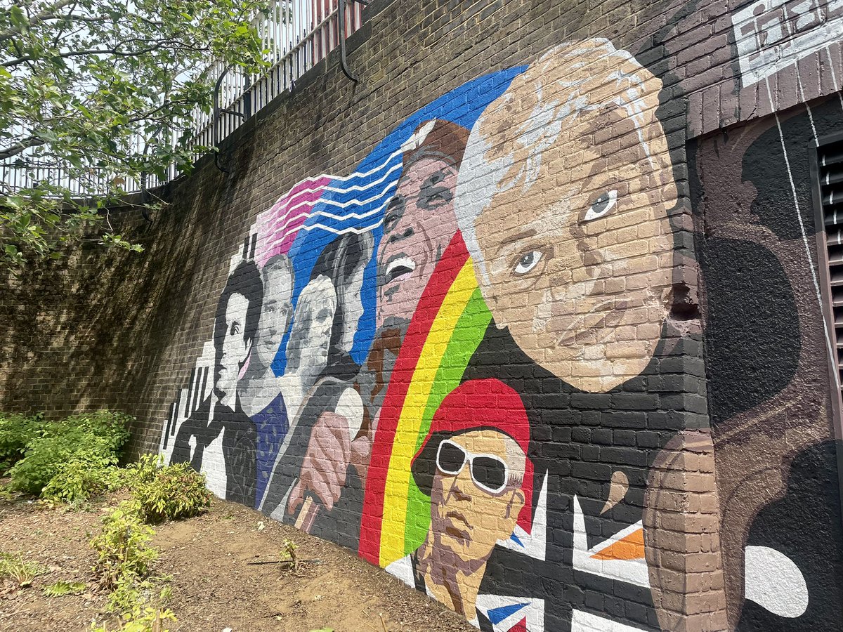 CroydonLabour's tweet photo. Great launch of #Croydon Music Heritage Trail as part of #BoroughOfCulture celebrating musicians from Samuel Coleridge Taylor to Stormzy.
A vibrant mural honouring them by Atma Studio was also unveiled at Queens Gardens.
Check it out &amp; download ‘Croydon Music Heritage Trail’ app! https://t.co/N56JcyZr4o