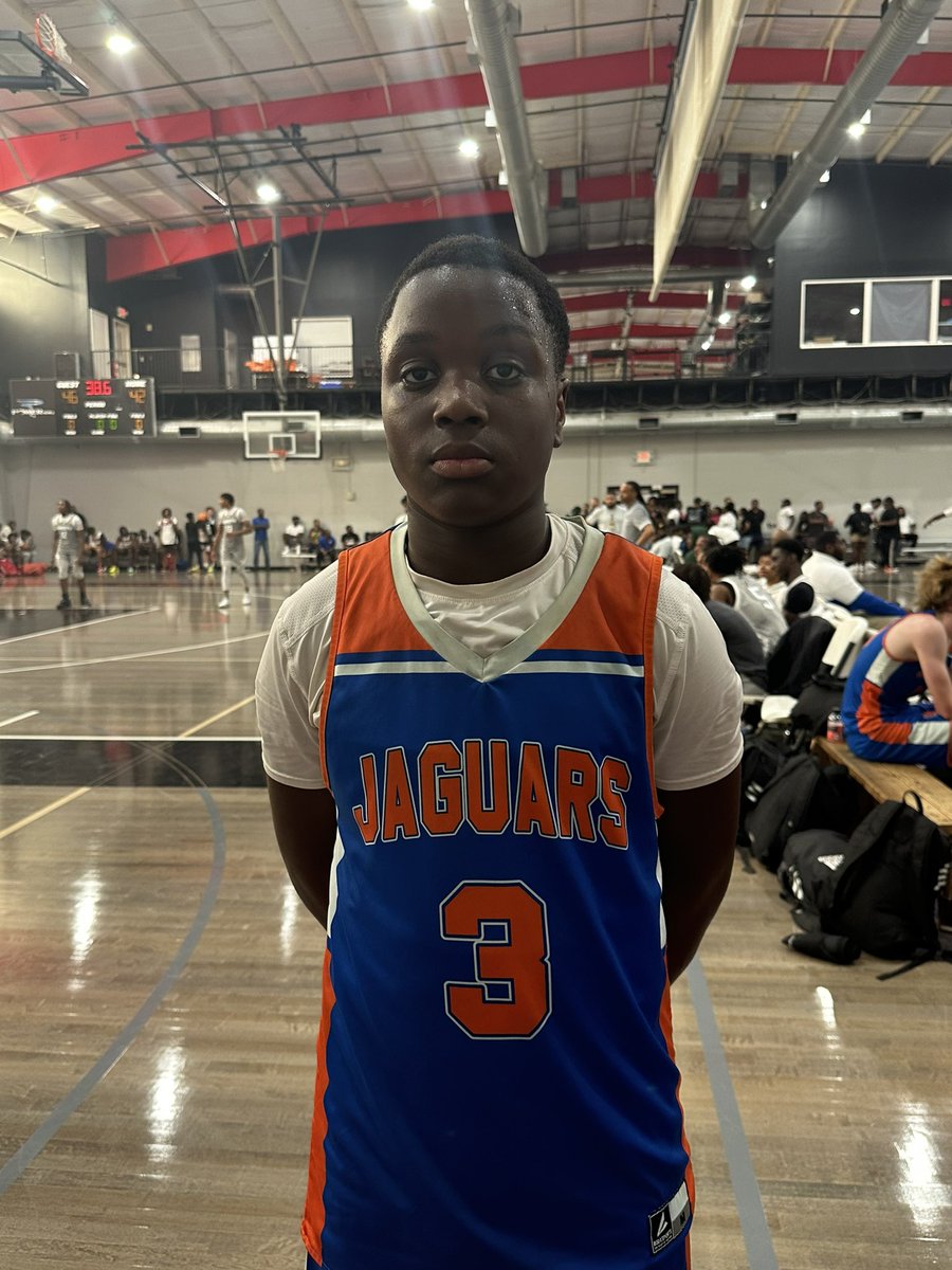 '26 Deston Foote @FooteDeston had himself a serious breakout day in Atlanta. After a slow start, he was the driving force the 2H to trim a big lead to 9. 

Foote was active with his speed defensively & made big plays in the paint time after time. 

@2burg