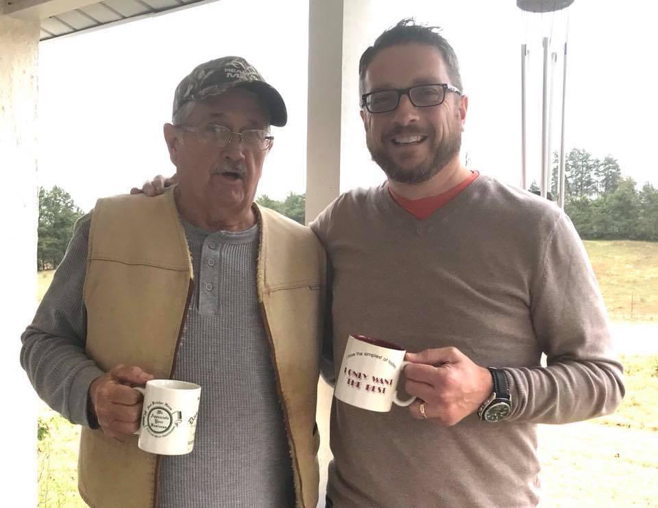 kellyward's tweet photo. Happy Father’s Day dad! https://t.co/4DzTL6R0Yw