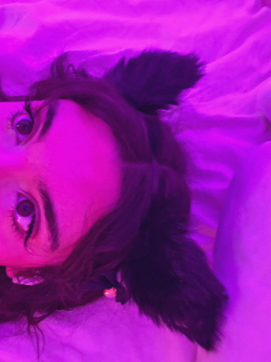 who needs a cat girl in their life ? https://t.co/xbxUWU7fkj