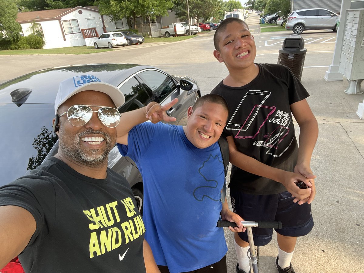 esmithhhs's tweet photo. When you see two of your Hebron kids walking in the heat, you stop and tell them to get inside this cool car and take them to their destination. It was good to see you Mario and your brother too. @Hebron_HS https://t.co/OqIBouBH4W