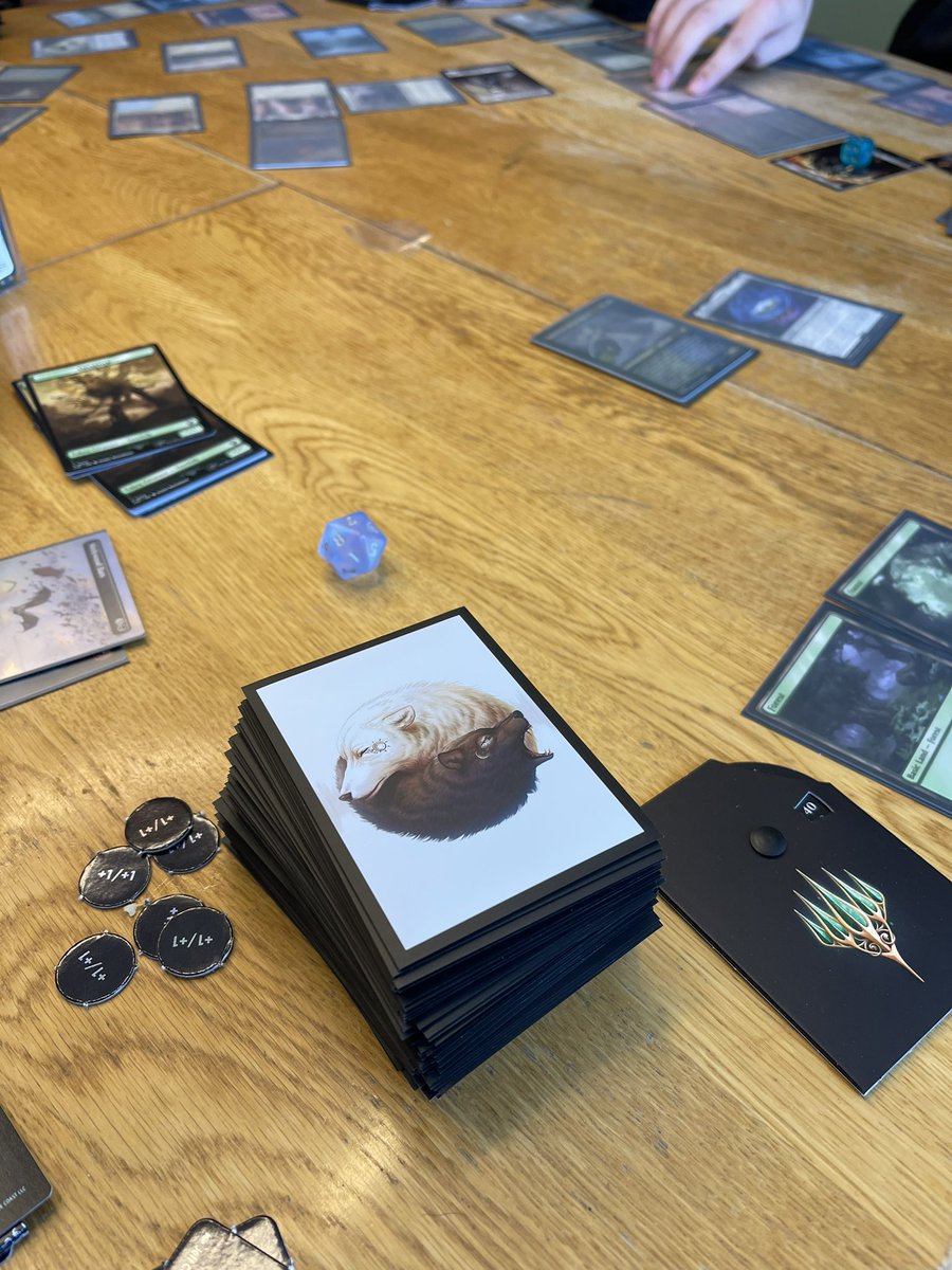 MtgSleeves's tweet photo. Playing @wizards_magic commander LOTR with the family.  Of course using our sleeves! https://t.co/7JuQ70zrup