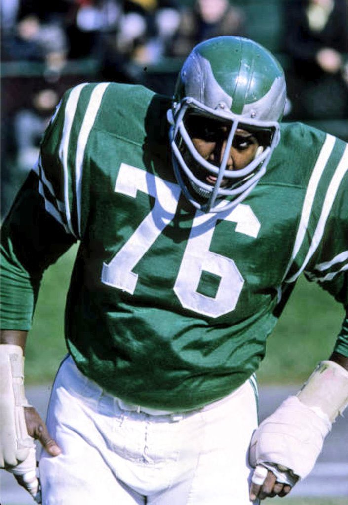 RIP Bob Brown 
'The Boomer'
Tackle, #Eagles 1964-68, #Rams 1969-70, #Raiders 1971-73

• PFHOF (2004)
• All-Decade 1960s
• 9x All-Pro (6x First-Team)
• 6 Pro Bowls
• 3x NFL Offensive Lineman of the Year
• NFL100 All-Time Team Finalist