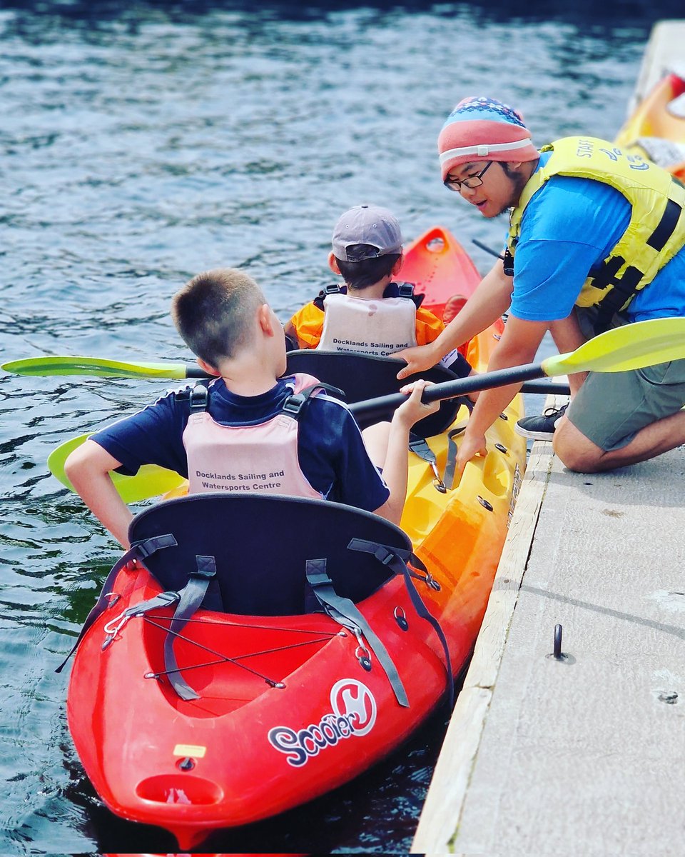 cwfa8's tweet photo. Thanks to @JPFoundation @cwfa8 achievement award winner chose to do something more fun, adventurous, and daring with a group of young people. Kayaking through the thames accompanied by adults beautiful view of Canary Wharf. #kayaking🚣 #funday #inthesunshine☀️ #children #Parents https://t.co/NiKwBZ5d6y