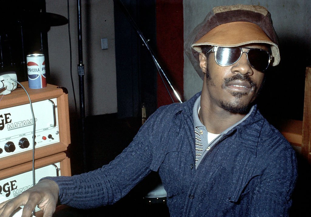 Barney Hurley on Twitter "Stevie Wonder at Electric Lady Studios, NYC during the recording