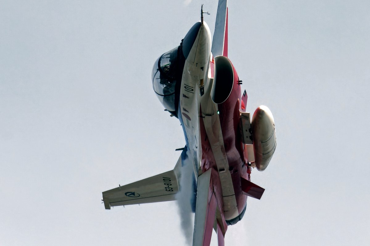 おはようございます。

2023年5月18日 岐阜基地 
静浜基地航空祭支援に伴う機動飛行訓練  F-2B / 101