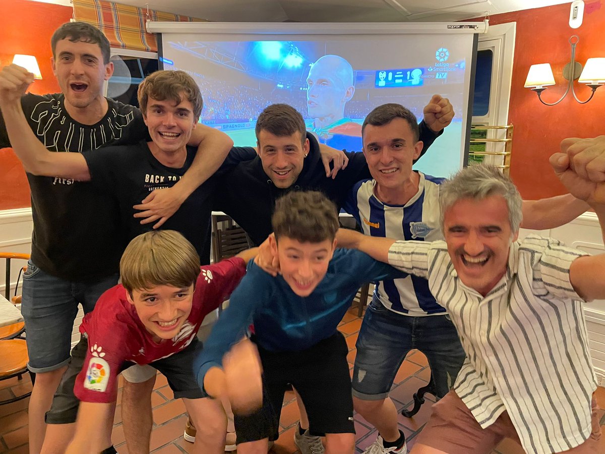 gorkazumalde's tweet photo. Somos de primera! Lehen mailakoak gara!! https://t.co/Ef87HtjzdU