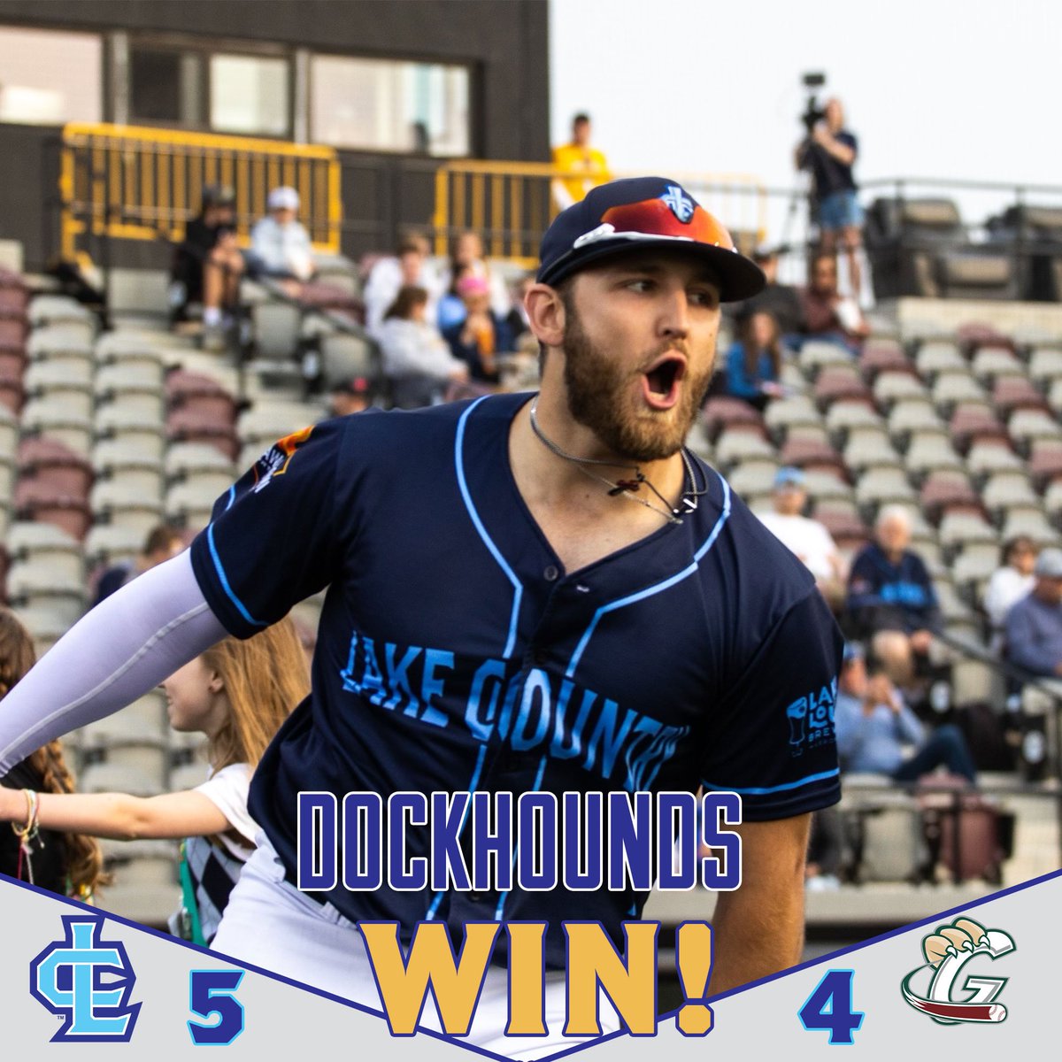 What a grab by Blake Tiberi to close out the RailCats! 5-4 🐶

DockHounds look to bust out the brooms at Gary SouthShore tomorrow. 

#HowlYeah