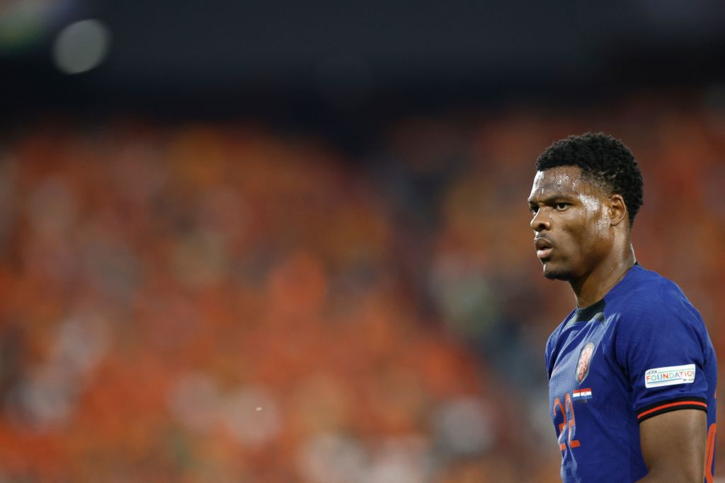 FabrizioRomano's tweet photo. Denzel Dumfries: "I'm proud to be an Inter player, I've had two excellent years and I've no reasons to leave... but we know football can be dynamic we will see what happens", told Sky. 🇳🇱

Dumfries signed with Wasserman as new agency few months ago as clubs are monitoring him. https://t.co/WcLVwuNfet