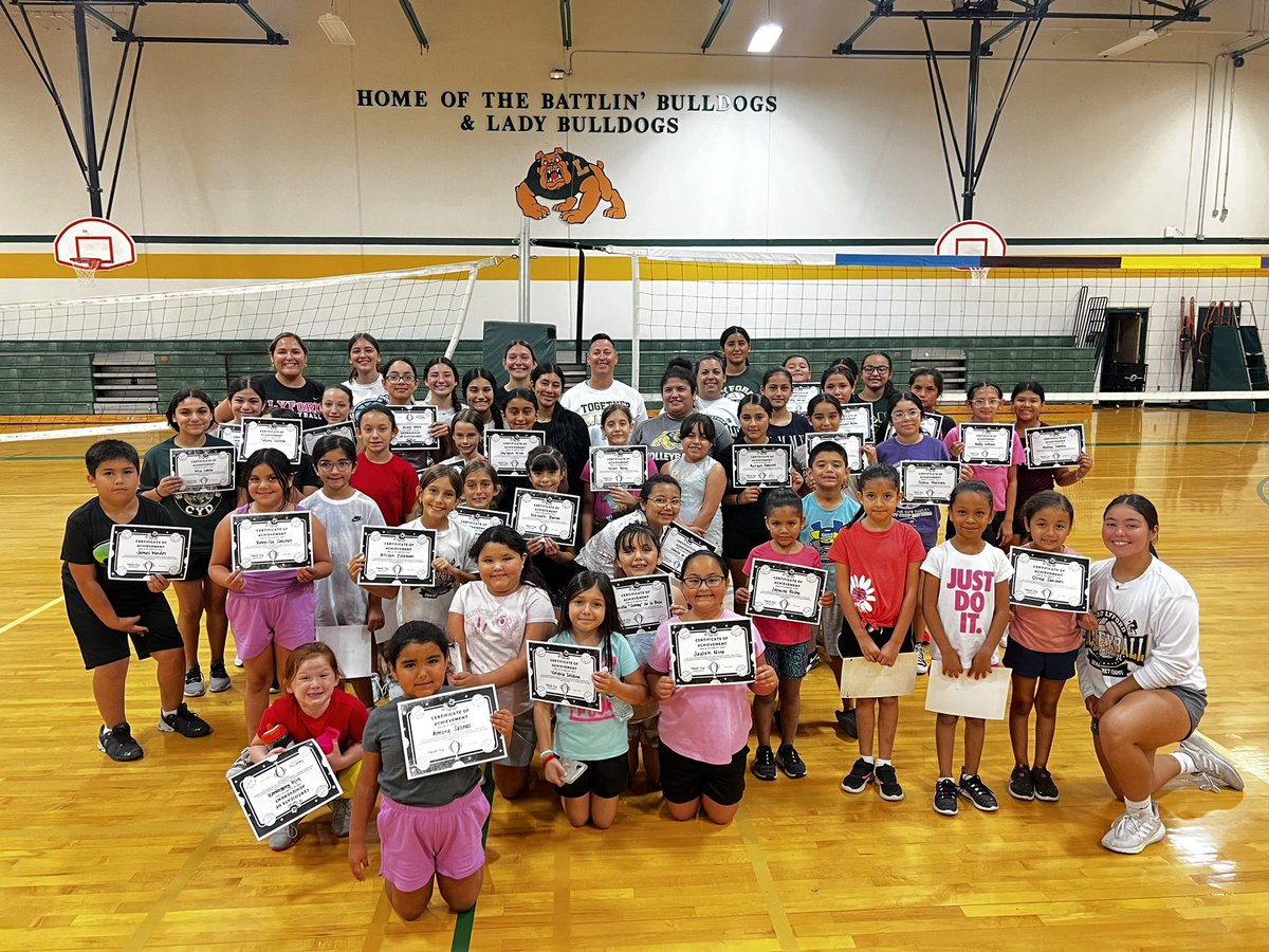 lyfvolleyball's tweet photo. We are so proud of everyone who came out to our 1st Volleyball Summer Camp! 🏐💛💚 

44 littles woke up bright &amp; early to learn some volleyball! Our HS girls had a blast teaching everyone how to pass, serve, set &amp; hit! We can’t wait to see all our volleyball players grow! 🐾 https://t.co/zM5pL7ZH0z
