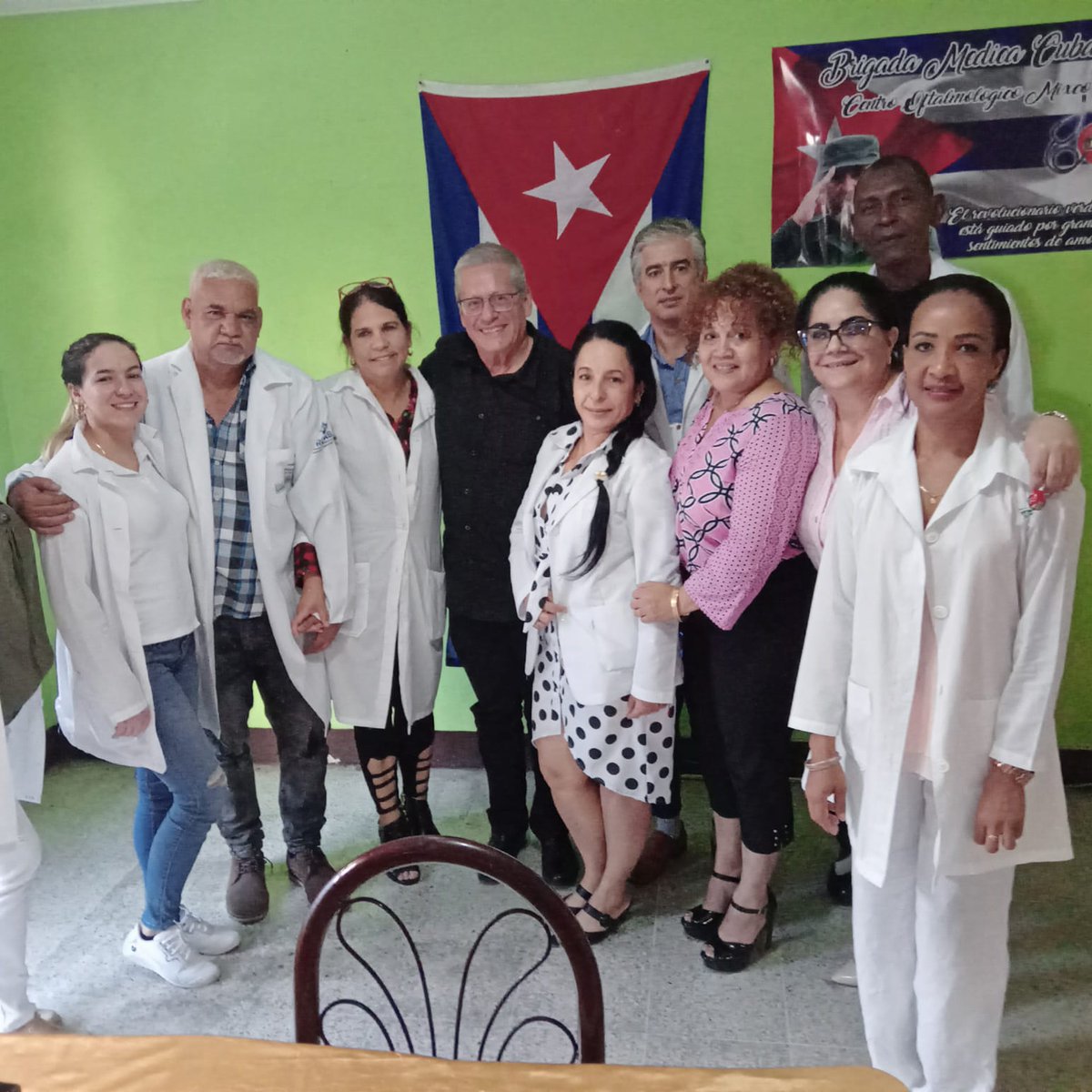 Nuestro embajador Nazario Fernández, continua su recorrido por diferentes brigadas, en horas de la tarde visitó la brigada del Centro Oftaológico de Mixco.