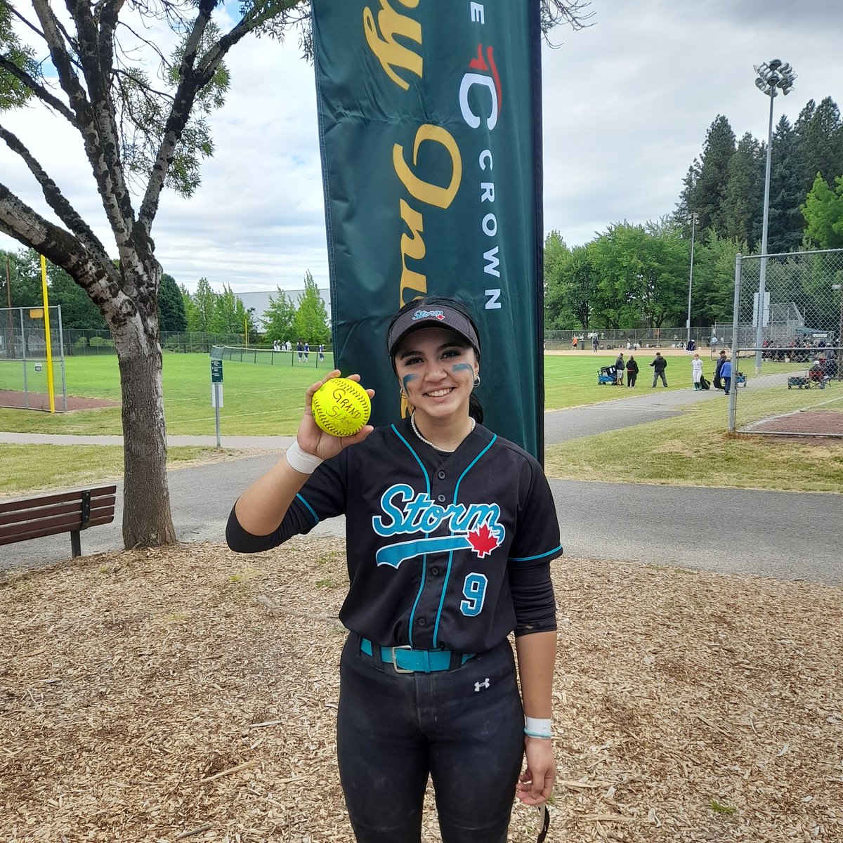 Grand Slam Ulani today!
#GoStorm @BroncoSportsSB @bushnell_sb @Piosoftball @Humboldt_SB @IdahoStateSB @CycloneSB @BRITTANY7PSU @OregonSB @BeaverSoftball @PacificSoftball @psuviksSB @WOUSoftball @MontanaGrizSB @Nevada_Softball @riverhawks @YoteSoftball @MSUBSoftball @oitsoftball