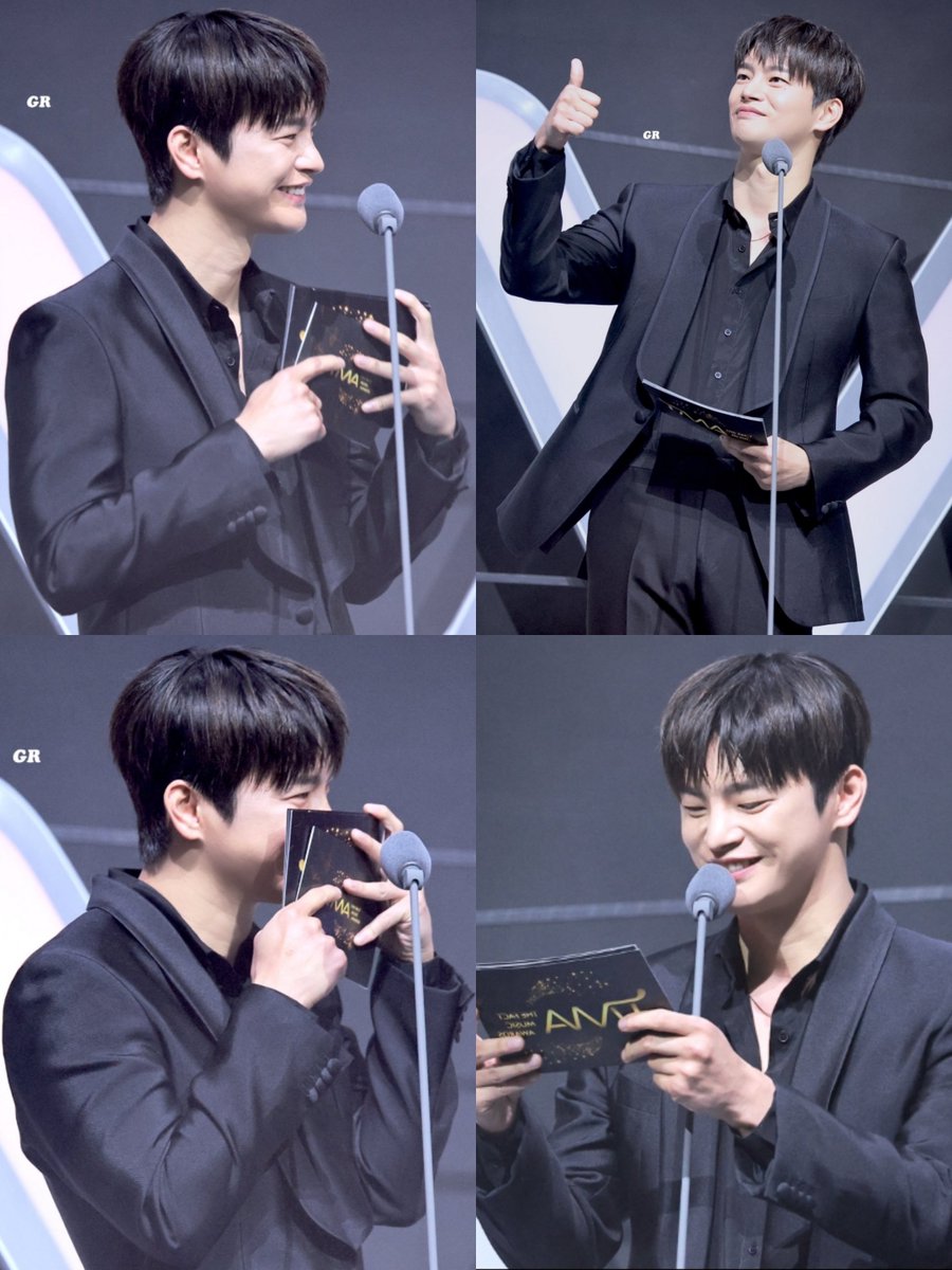 So happy and cute 💜💜💜

#TheFactMusicAwards 2022.10.8

#SeoInGuk #서인국 #ソイングク #徐仁國 #徐仁国