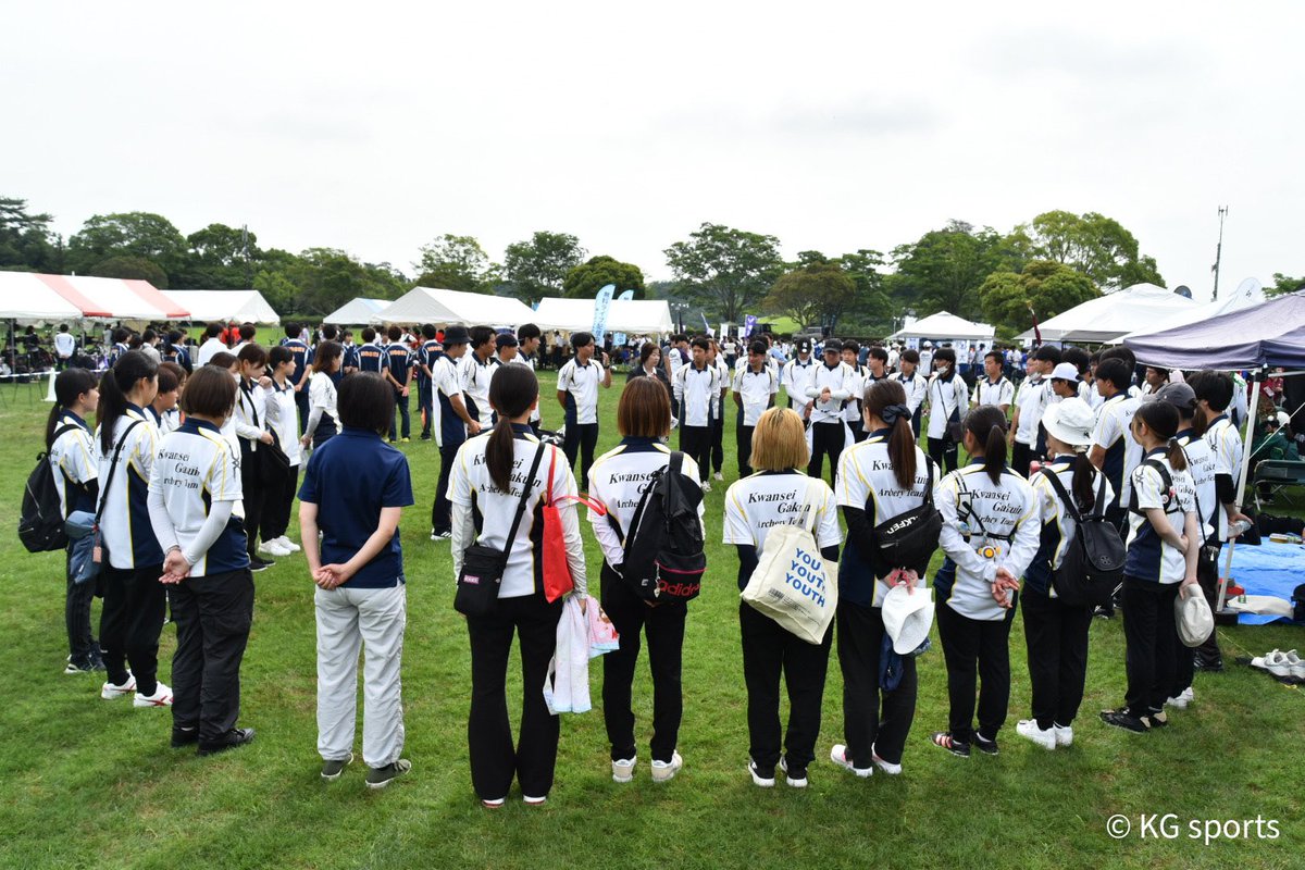 【洋弓部男子】第６２回全日本学生アーチェリー男子王座決定戦／決勝ラウンド／最終日／於・静岡県つま恋リゾート彩の郷第１多目的広場／試合前

昨日の予選を１２位１７０４点で終えた男子。きょう決勝ラウンドが行われます。応援よろしくお願いします！

#関学洋弓