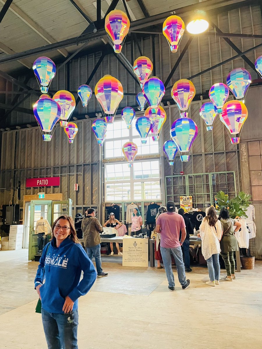 TheLawofWork's tweet photo. Almost time for Sam Roberts at #Base31 in #PrinceEdwardCounty.
Incredible new venue https://t.co/TTbe4RlPDR