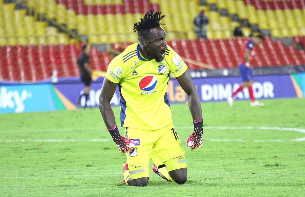 ¿Quien debe ser el portero de Millos en la FINAL?

❤ LIKE = Juanito Moreno
🔃 RETWEET = Alvaro Montero.

🔵⚪♾🇨🇴