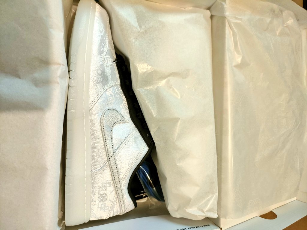 HFORiddim's tweet photo. タイミングが合わなくてやっと受け取れた。
 #DUNK https://t.co/ALF6b9gDLD