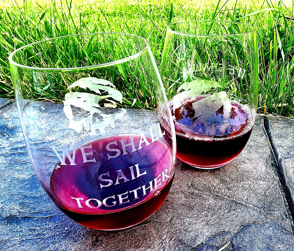 BriittyBear (@briittybear) on Twitter photo "Wine and friends are a great blend!"π·
A HUGE thank you to <a href="/TheGennarator/">TheGennarator</a> for these GORGEOUS <a href="/SeaOfThieves/">Sea of Thieves</a> wine glasses! They are absolutely stunning!! π₯°π
#SeaOfThieves #BeMorePirate "Wine and friends are a great blend!"π·
A HUGE thank you to <a href="/TheGennarator/">TheGennarator</a> for these GORGEOUS <a href="/SeaOfThieves/">Sea of Thieves</a> wine glasses! They are absolutely stunning!! π₯°π
#SeaOfThieves #BeMorePirate