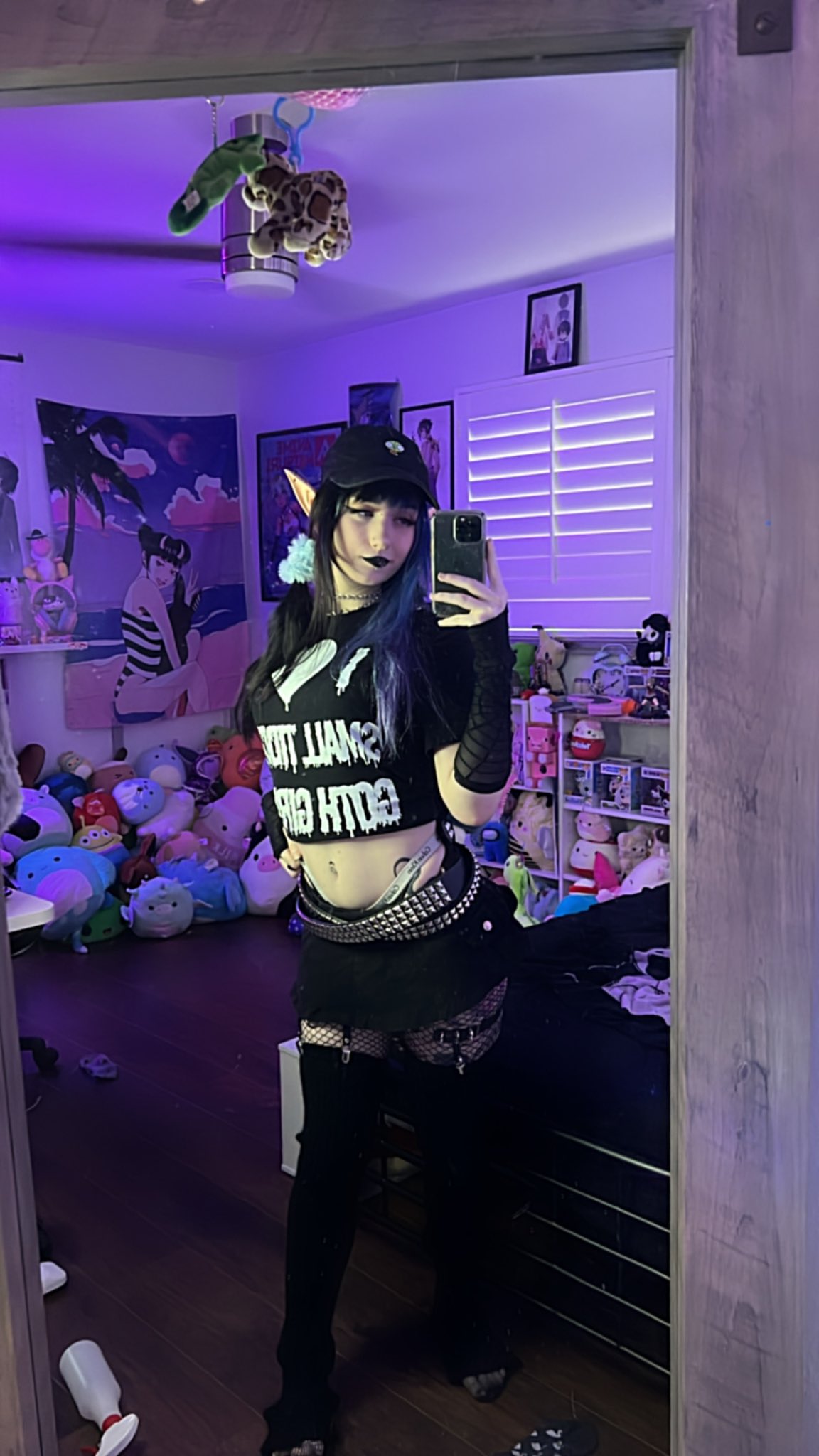 ∔ Msty Mason 𖤐 on Twitter: "i 🖤 small tiddi goth girls https://t.co/8CjO8FS8KE" / Twitter