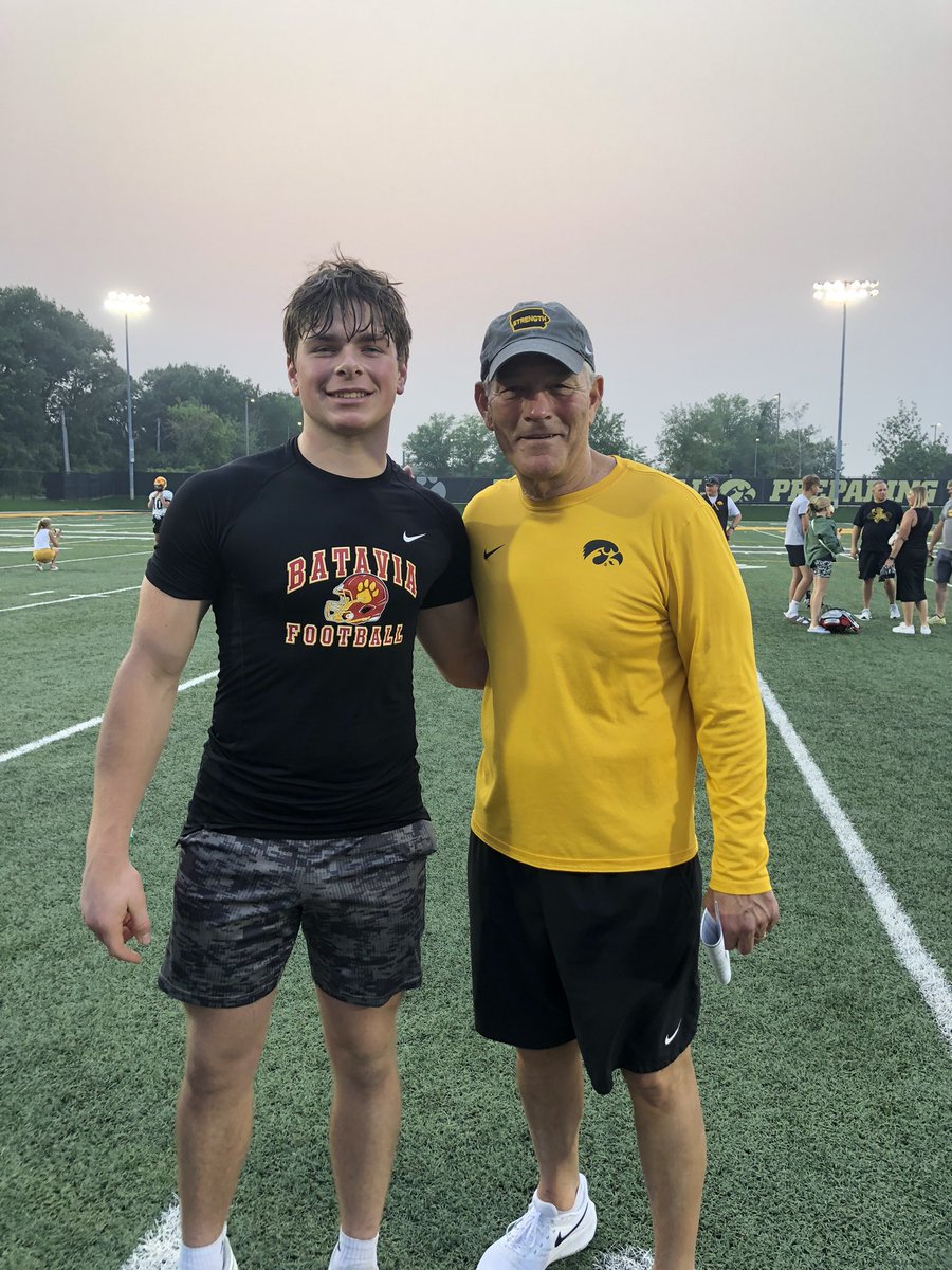 CWhelpley22's tweet photo. Had a great time at the Iowa camp!! Thank you @CoachSWallace for the invite and Coach @Abdul_Hodge for the tour!! 
@BataviaFootball @FB_Coach_C @CoachKolowski https://t.co/MtRnjMIQK6