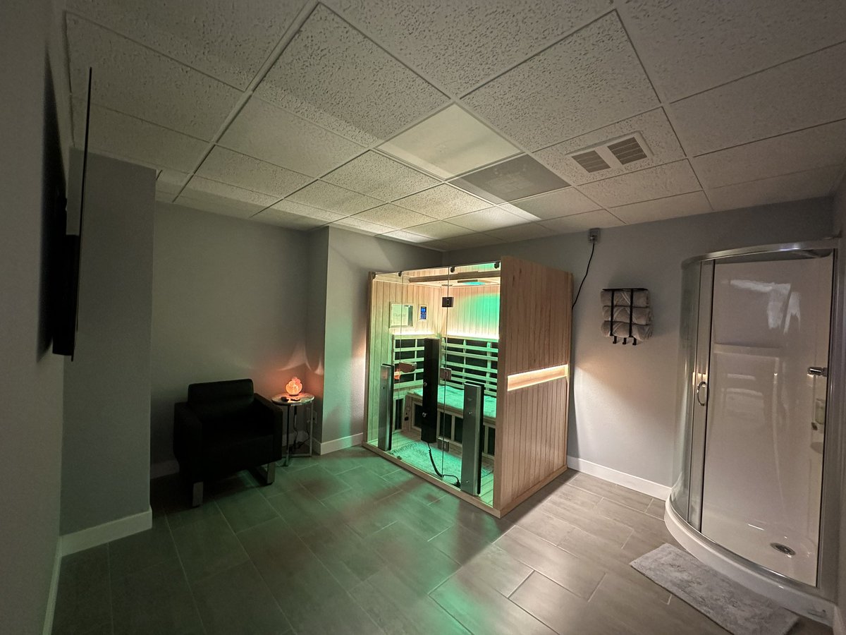 wellnessSnC's tweet photo. Infrared Sauna with Red Light Therapy for 3 people
https://t.co/hhc4Q5Vxtn
#anxietyrelief #eastflamingo #infraredsauna #henderson #LasVegas #lasvegaslocals #nevada #recharge #refresh #reduceinsomnia #studio #wellness #smallbusinessowner #renew #relaxingmusic https://t.co/5pYO9PGv7R