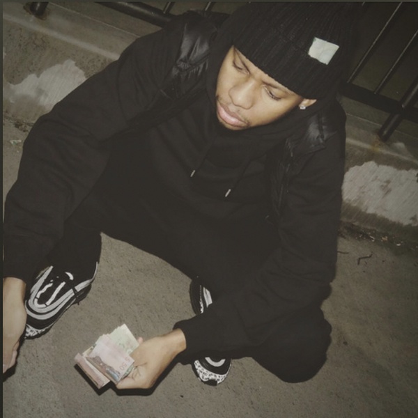#NowPlaying Dré Anthony - On my mind // Listen on antiviralrad.io