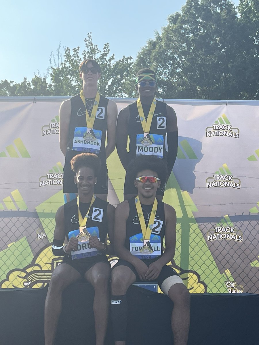 bdhstigerstandf's tweet photo. Fifth place at Adidas Nationals in the 4x100! Congratulations, gentlemen on a hard fought race! #tigersrunfast https://t.co/LmhKSi5OCo