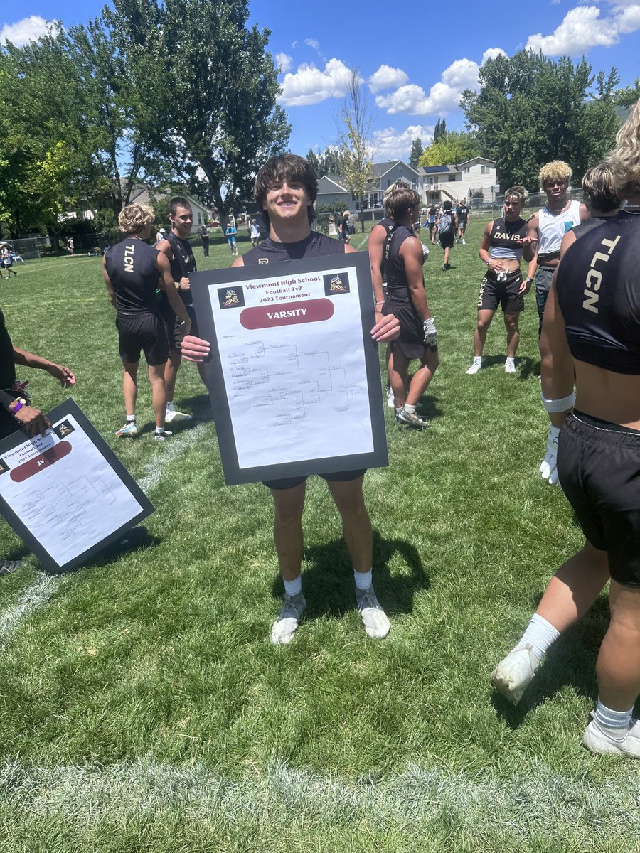 Damondizzel's tweet photo. @DavisDartsFB SWEEP! Took the chip home from Viewmont 7s can’t wait to get pads on! https://t.co/DydI9D5HqT