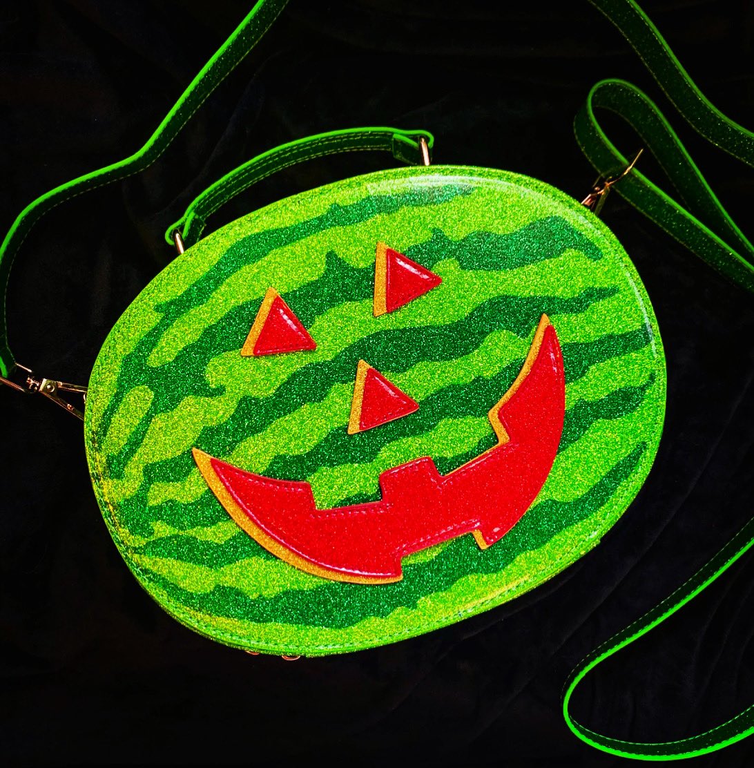 Calling All Summer Witches! 

Who’s ready to cast some adorable spells with the Backstitch Bruja Watermelon Summerween purse!?!
🖤🍉🌺🧙✨🎃✨🧙🌺🍉🖤
#halloween #HalloweenIsCalling #halloweenforever #itsalifestyle #1031club 
#BackstitchBruja #Summerween #Fashion #Summer #Witchy