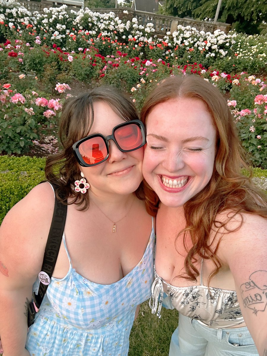 _amandaplz's tweet photo. been having a pretty cute spring https://t.co/mRIZKTwf5f