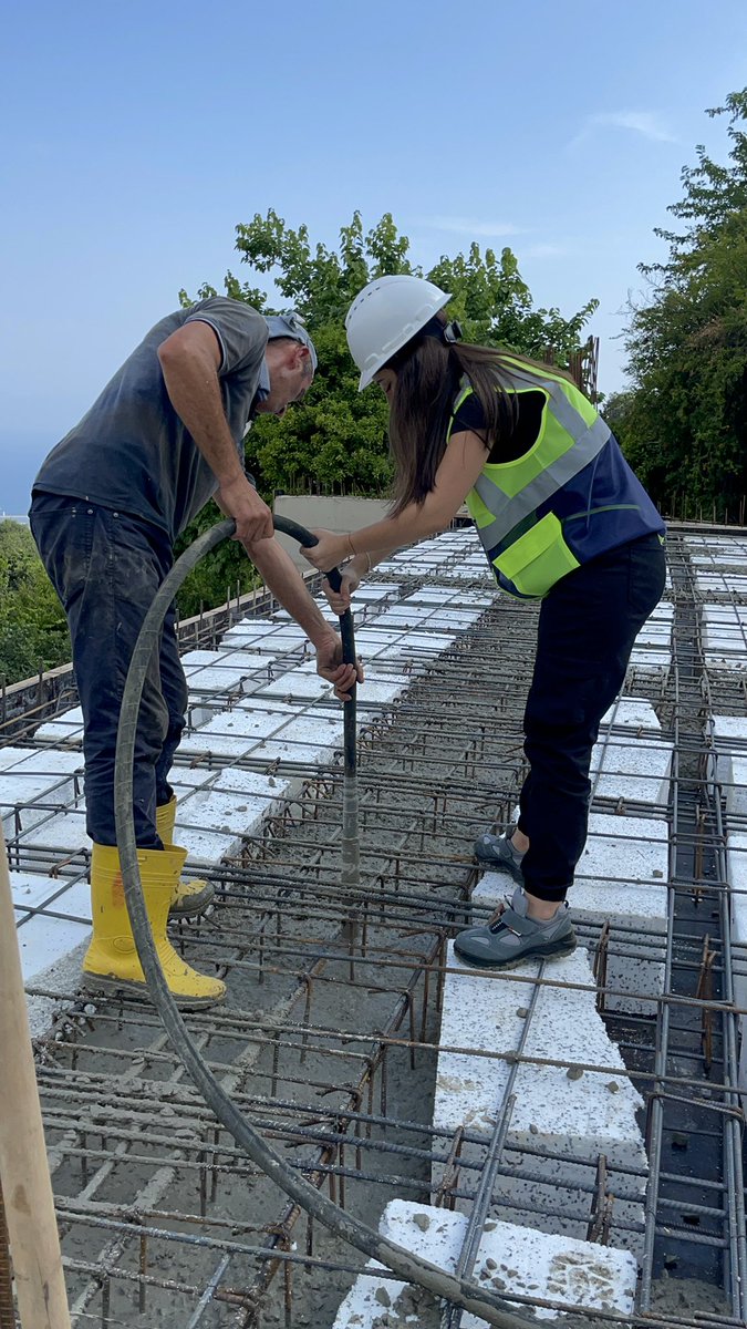 baharseleh's tweet photo. İts dı şantiye tedts dı şantiye 🫶🏻 Bu nasıl bir sevda hocam 🫶🏻 #civilengineer #ladyengineer https://t.co/o70h2aImLd