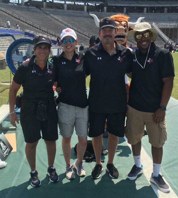 Julie Torre tweet media