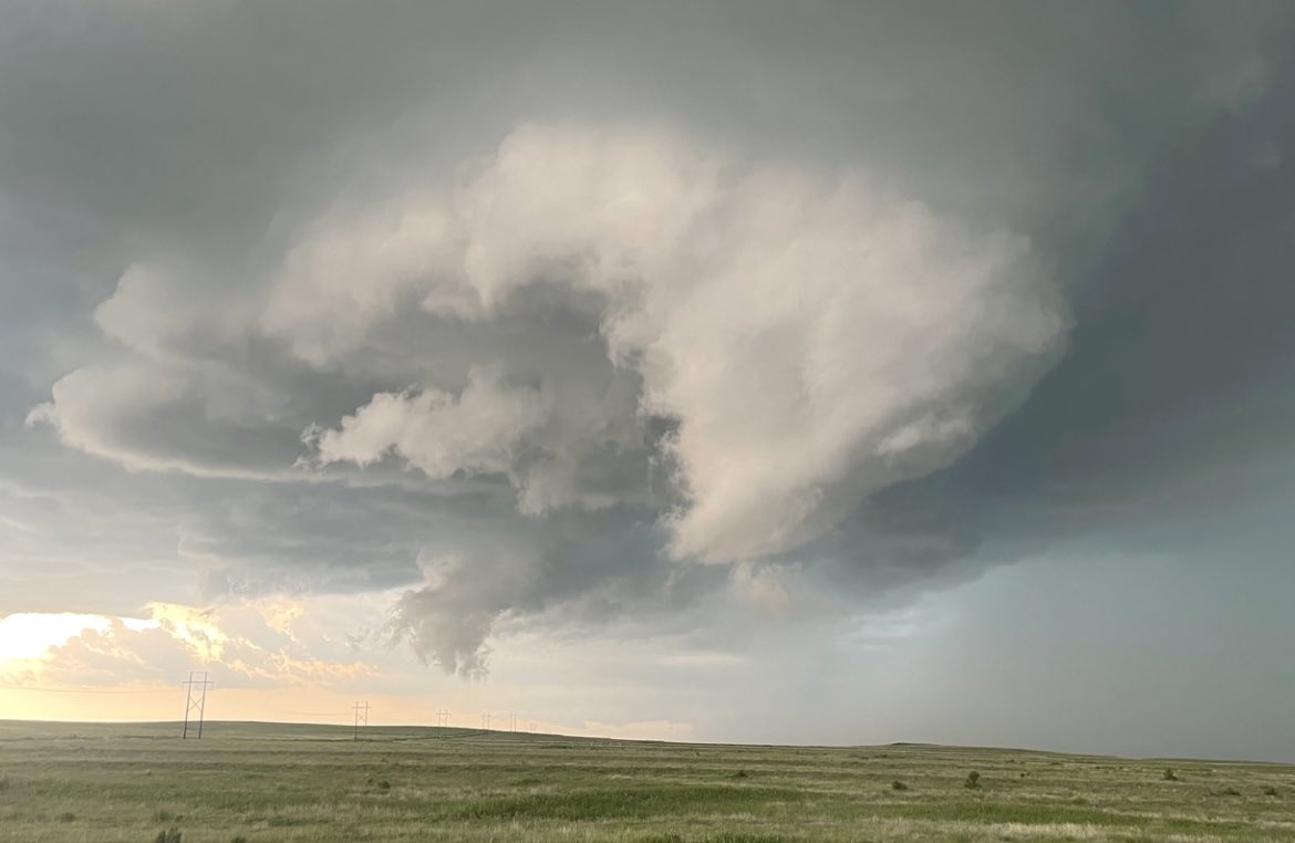 zmann3000's tweet photo. Pictures of storms we observed on today’s chase south of Beaver, OK and Laverne, OK. #okwx https://t.co/YI7SpMD0zX