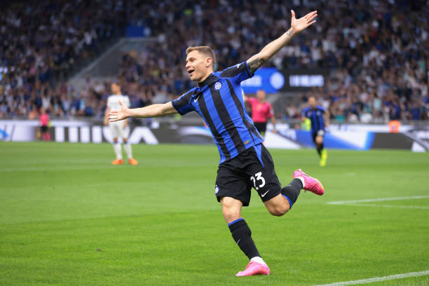 Curva Nord bersuara dan menolak keras penjualan Nicolo Barella: "Interista sejak lahir, sekarang, dan akan datang, Tidak Tersentuh."

fansnerazzurri.com/curva-nord-ber…