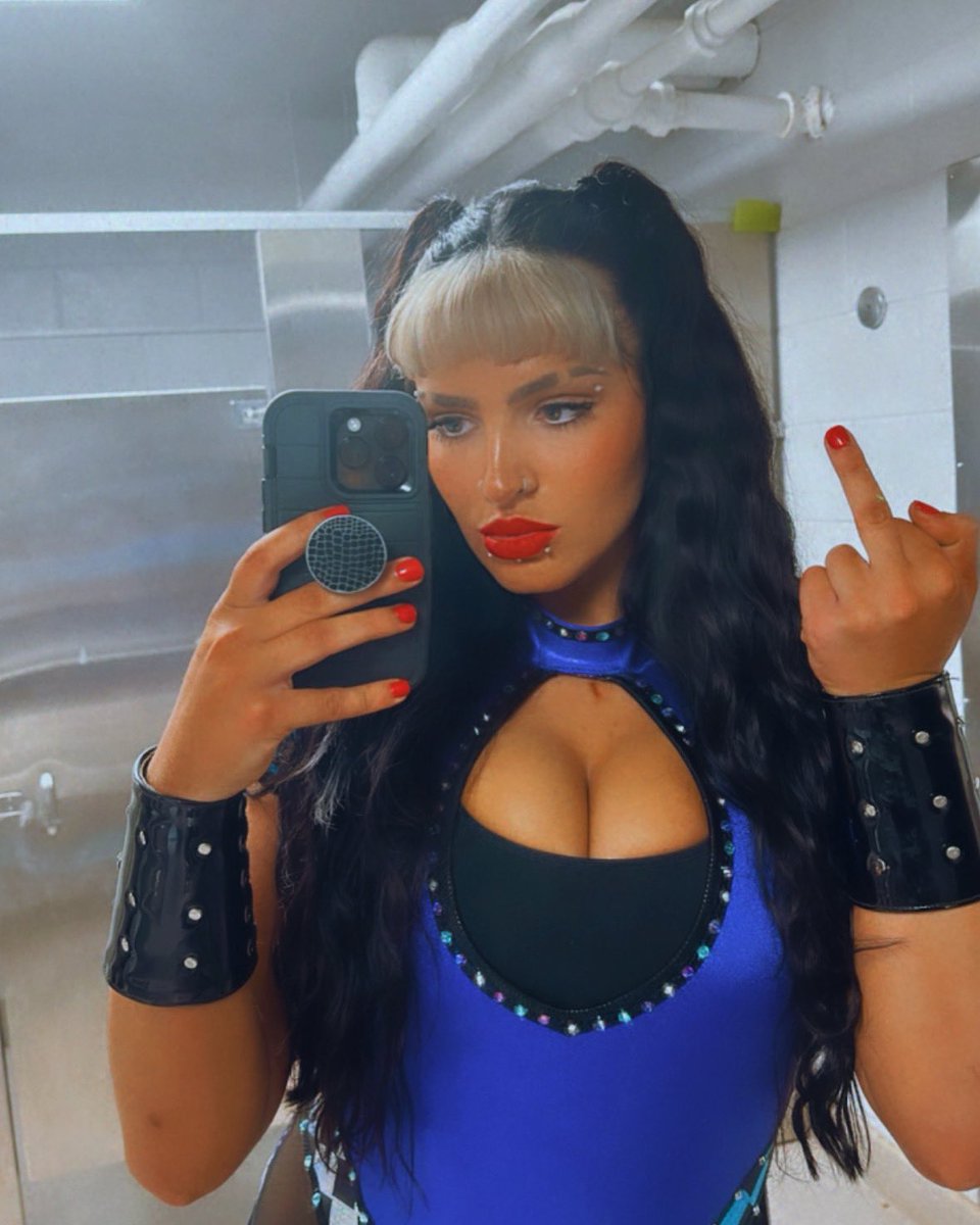 stephdelander's tweet photo. How I feel about West Virginia @aswwrestling https://t.co/IcJTp25WTL