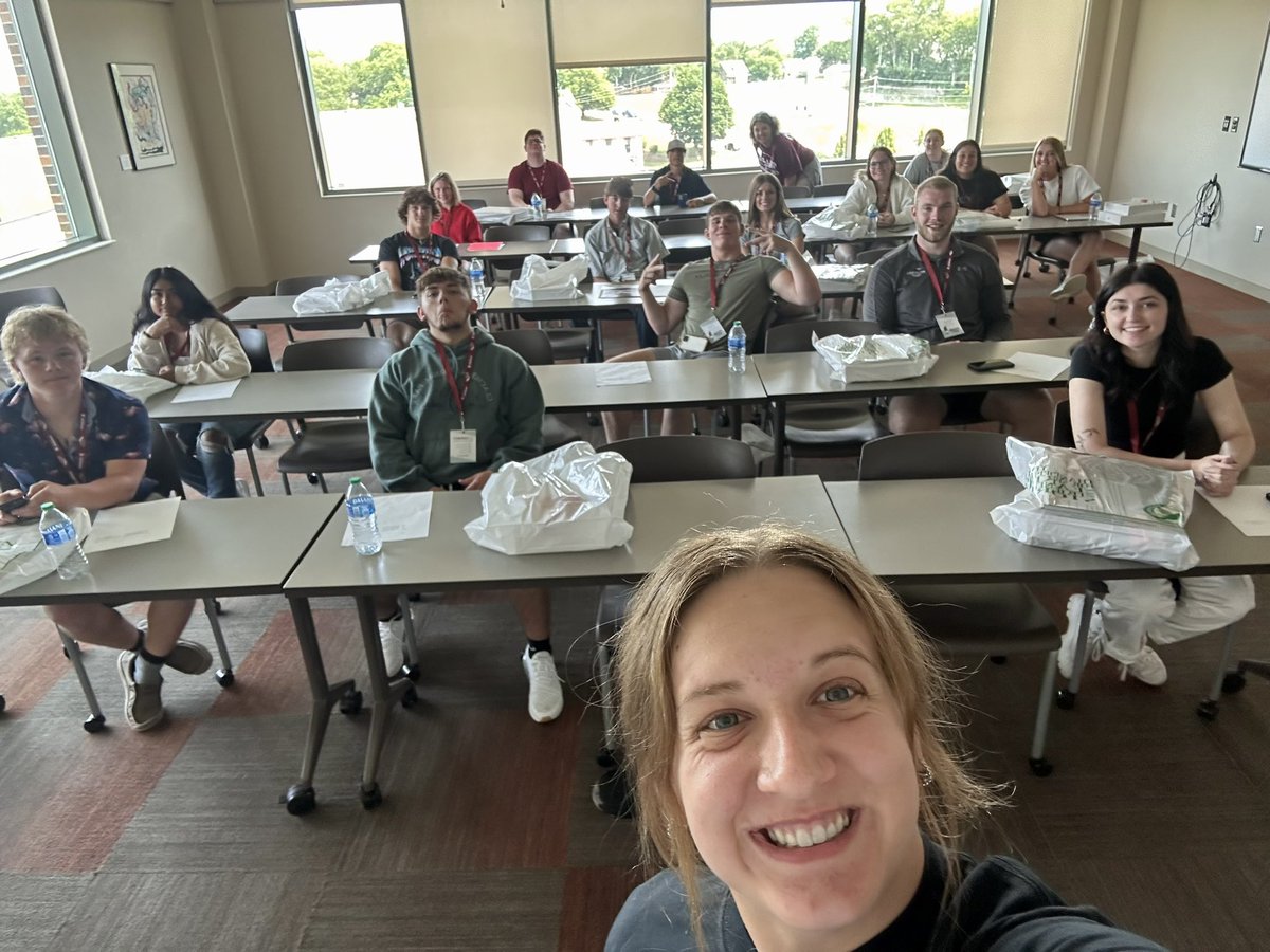 MsideEngagement's tweet photo. You have no idea how much we love @MorningsideEdu #EnrollmentDays
Summer can get lonely on campus. https://t.co/nAjlp8r5o9