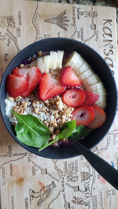 My dinner tonight was healthy, and if you care about your health, you should start eating well too. Your<a href="/tag/paypigs"class="tags"><span>#paypigs</span></a><a href="/tag/feetpic"class="tags"><span>#feetpic</span></a>