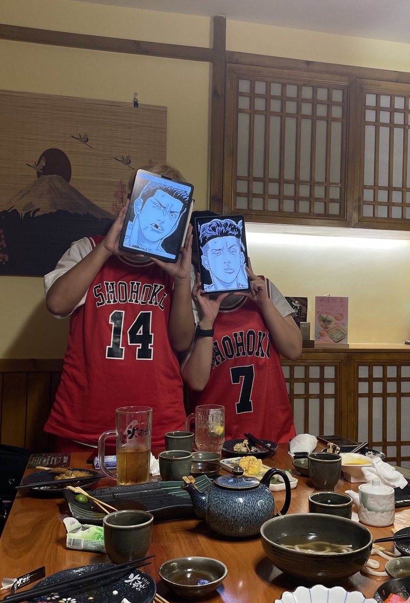 YEST1447's tweet photo. 又是嗨得不能再嗨的三良人聚会  #三リョ    ✌🏻✌🏻✌🏻  广州三良应援场非常完美˚‧*♡ॢ˃̶̤̀◡˂̶̤́♡ॢ* https://t.co/WJOE6w2Clg