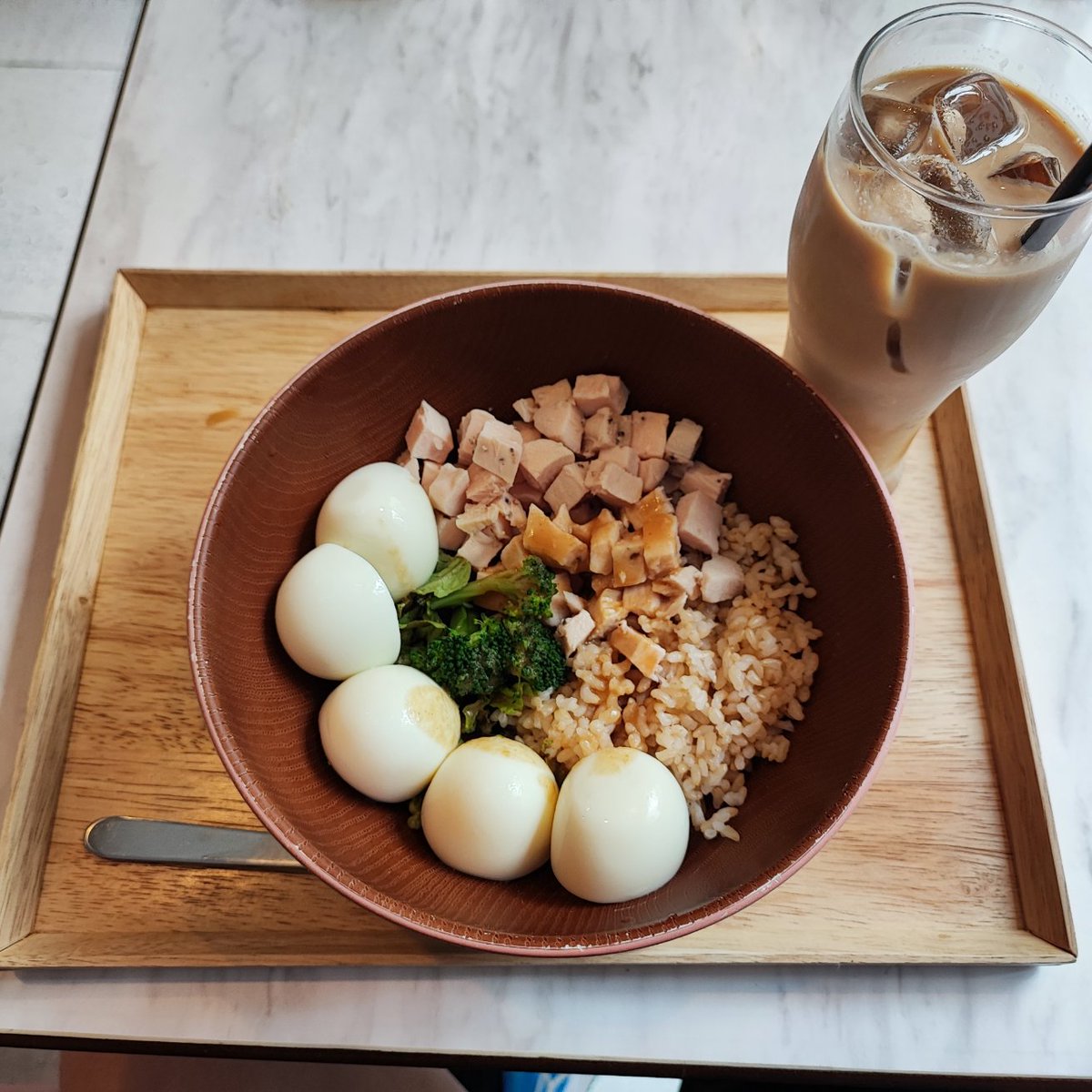 taratyan_1907's tweet photo. 飯テロすみません。って思ったけど見た目地味だしいいか(笑)
#ProteinLAB https://t.co/j1onCQ7PKK