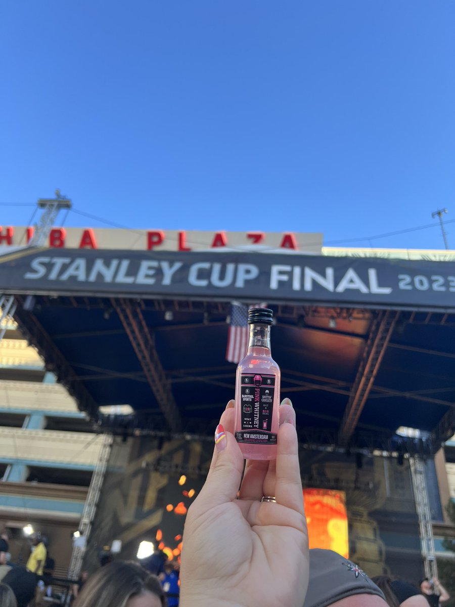 Pink Whitney On Twitter RT DanielleLV Pink Whitney Shots At The VGK pink-whitney-drink-ebapo